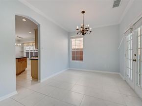 9013  Crown Point Circle , Irving Texas 75063