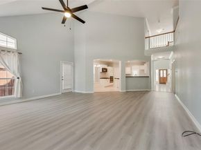 9013  Crown Point Circle , Irving Texas 75063
