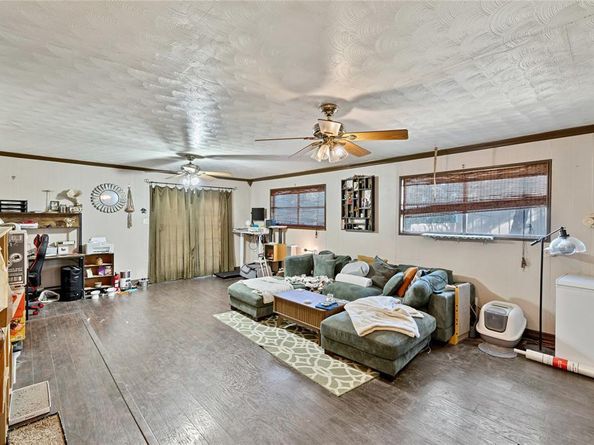 2711 N Locust Street , Denton Texas 76209