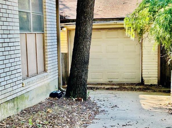 2711 N Locust Street , Denton Texas 76209