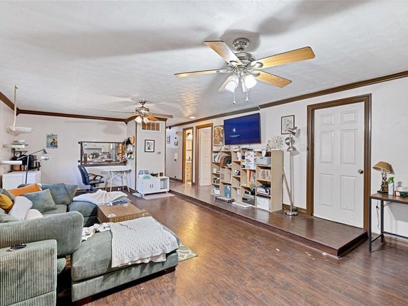 2711 N Locust Street , Denton Texas 76209