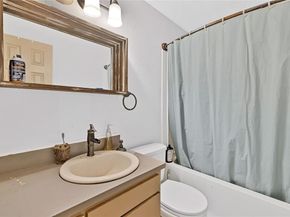 2711 N Locust Street , Denton Texas 76209