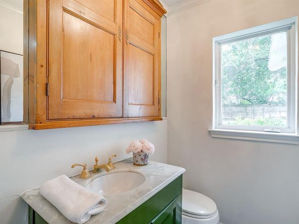 624  Edgefield Road , Fort Worth Texas 76107