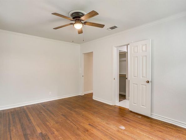 624  Edgefield Road , Fort Worth Texas 76107