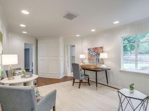 624  Edgefield Road , Fort Worth Texas 76107