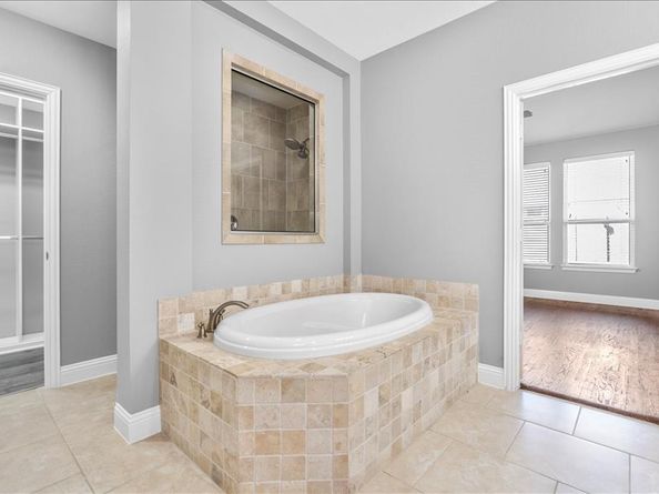 1412  7th Street , Argyle Texas 76226