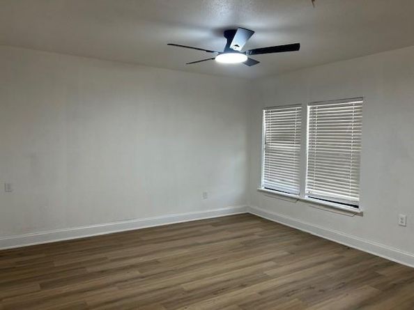 144 E Taylor Drive , Garland Texas 75040