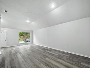 10640  Woodleaf Drive , Dallas Texas 75227