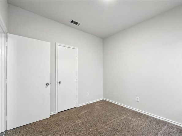 10640  Woodleaf Drive , Dallas Texas 75227