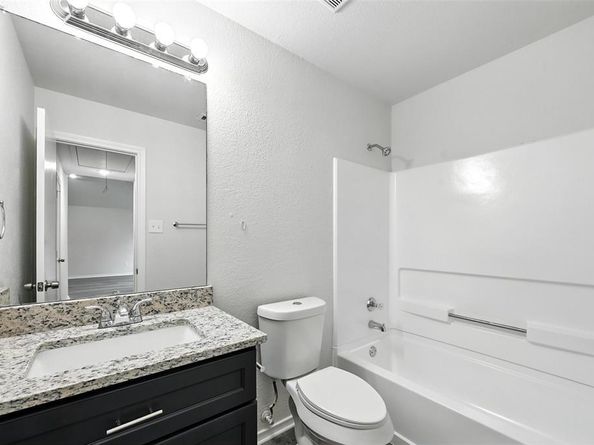 10640  Woodleaf Drive , Dallas Texas 75227