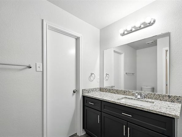 10640  Woodleaf Drive , Dallas Texas 75227