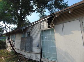 2232  Poplar Street , Dallas Texas 75215