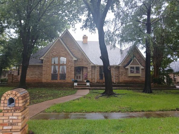1120  Hidden Oaks Drive , Bedford Texas 76022
