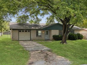 229  Mountain View Drive , Azle Texas 76020