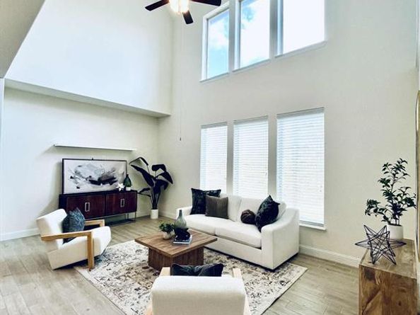 8243  Agarito Way , Dallas Texas 75252