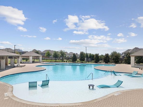 8243  Agarito Way , Dallas Texas 75252