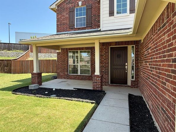 10421  Trevino Lane , Benbrook Texas 76126