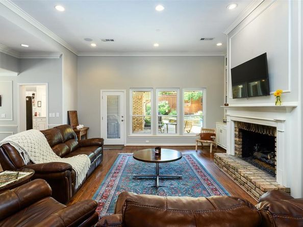 7307  Hundley Boulevard , Dallas Texas 75231
