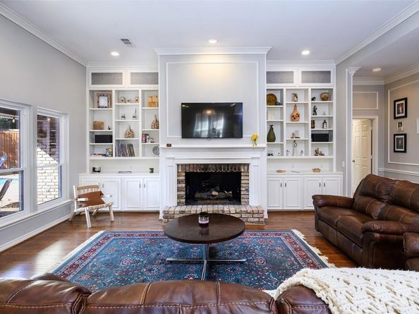 7307  Hundley Boulevard , Dallas Texas 75231