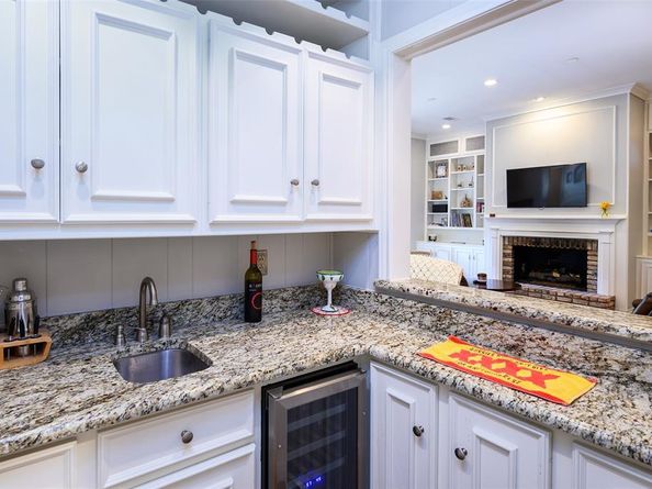 7307  Hundley Boulevard , Dallas Texas 75231