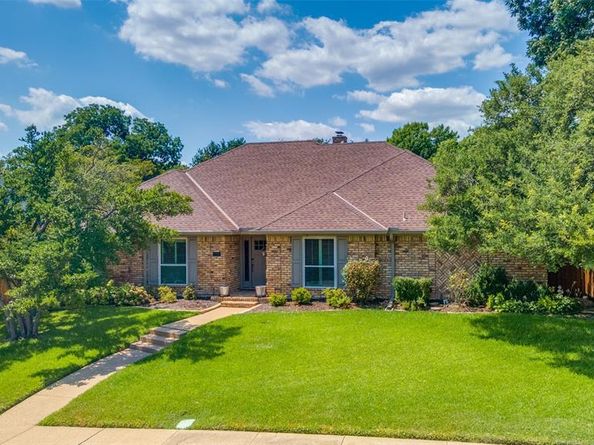 7307  Hundley Boulevard , Dallas Texas 75231