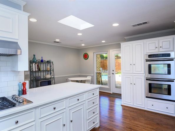 7307  Hundley Boulevard , Dallas Texas 75231
