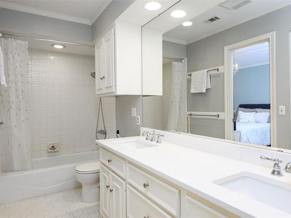 7307  Hundley Boulevard , Dallas Texas 75231