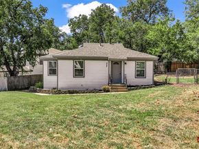 1617  Montrose Drive , River Oaks Texas 76114