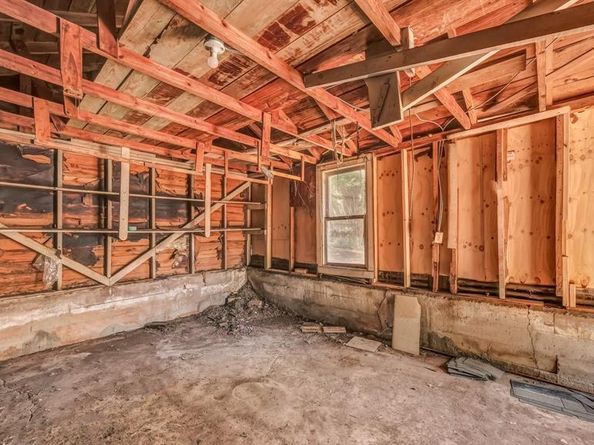 1617  Montrose Drive , River Oaks Texas 76114
