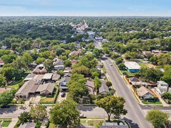 1107 S Waverly Drive , Dallas Texas 75208