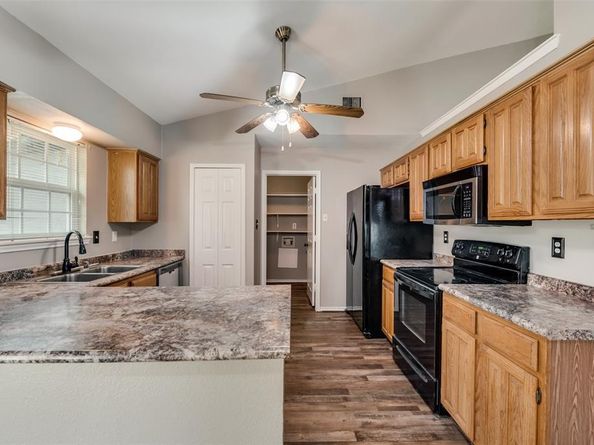 9408  Cedar Run Drive , Dallas Texas 75227