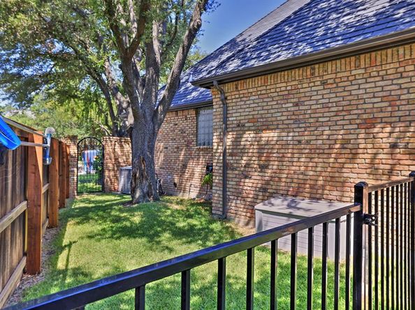 6340  Arrowhead Road , Fort Worth Texas 76132