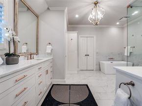 4900 W Stanford Avenue , Dallas Texas 75209