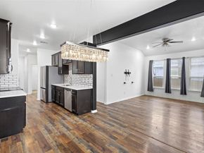 3831  Opal Avenue , Dallas Texas 75216