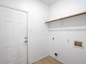 3831  Opal Avenue , Dallas Texas 75216