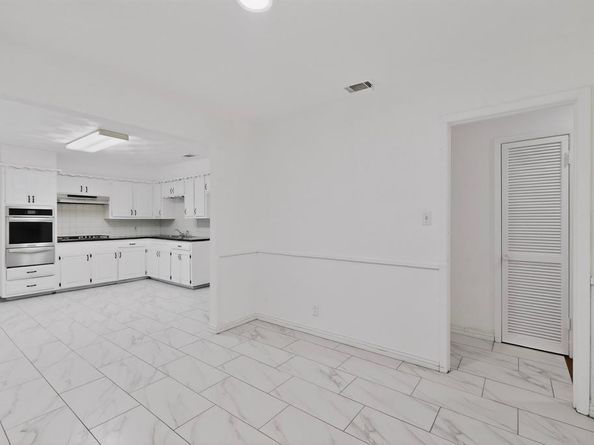 4429  Berke Road , Fort Worth Texas 76115