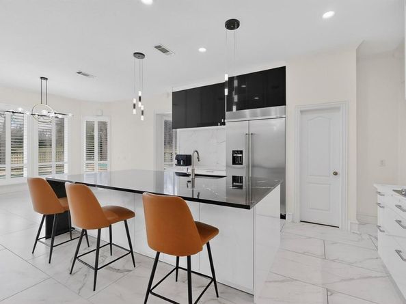 531 E Hickory Ridge Circle , Argyle Texas 76226