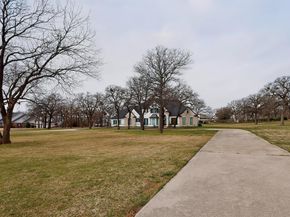 531 E Hickory Ridge Circle , Argyle Texas 76226