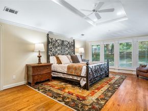 4710  Bobbitt Drive , Dallas Texas 75229