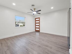 2655  Larry Drive , Dallas Texas 75228