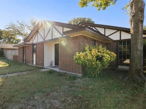 710  Waynelee Drive , Lancaster Texas 75146