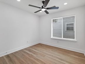 1227  Fernwood Avenue , Dallas Texas 75216