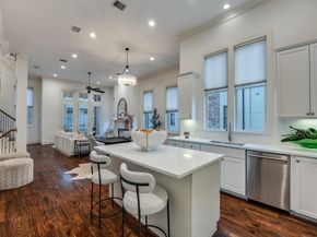 2114  Aylesport Drive , Dallas Texas 75201