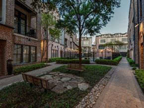 2114  Aylesport Drive , Dallas Texas 75201