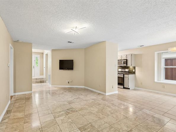 1109  Holly Drive , Carrollton Texas 75010