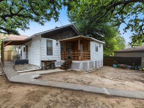 3000  Haynie Street , Fort Worth Texas 76112