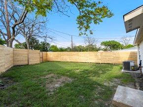 4633  Lynnacre Drive , Dallas Texas 75211
