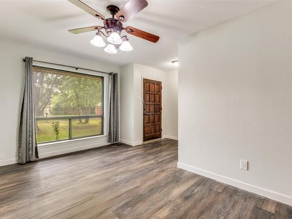 4331  Kolloch Drive , Dallas Texas 75216