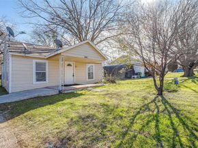 691  Meadow Park Drive , White Settlement Texas 76108