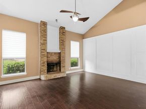 1522  Knollview Lane , Carrollton Texas 75007
